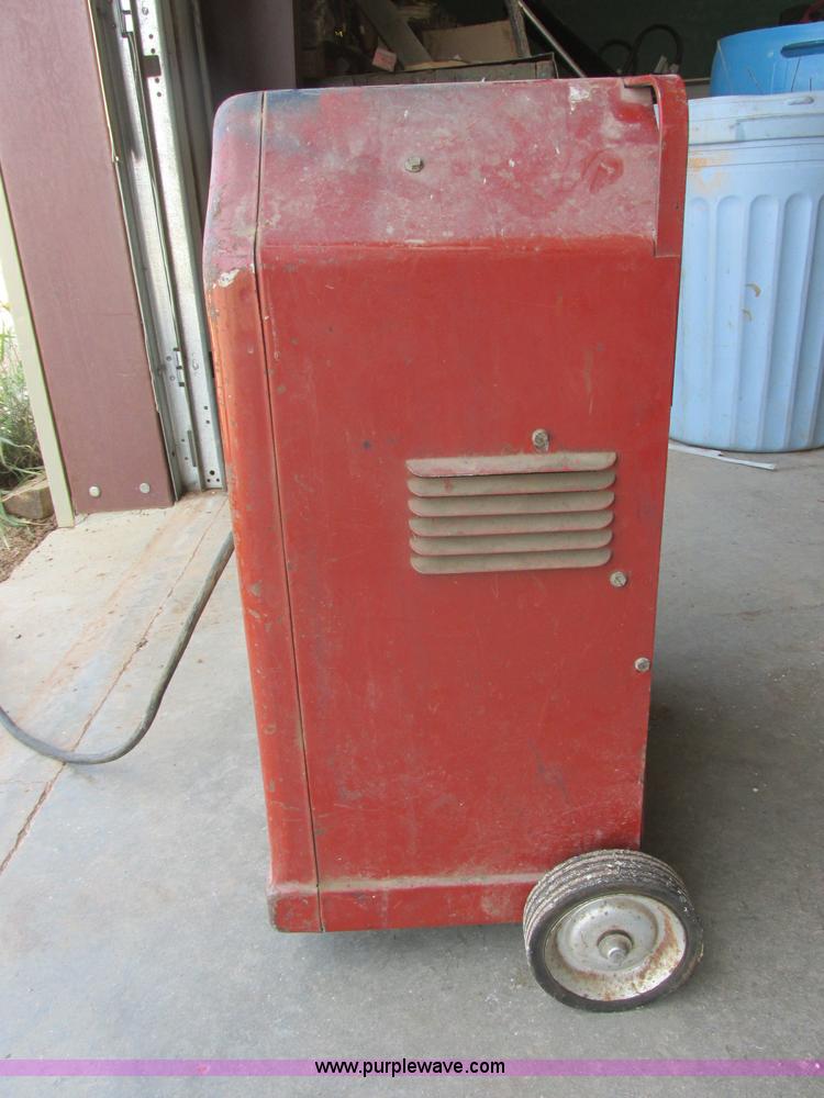 image for item BM9124 Lincoln arc welder
