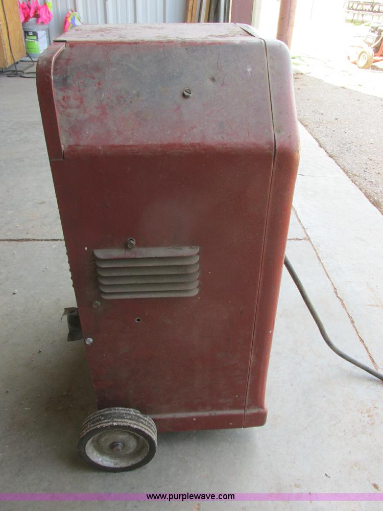 image for item BM9124 Lincoln arc welder