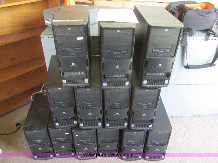 image for item BM9132 (13) Gateway E-200D computers