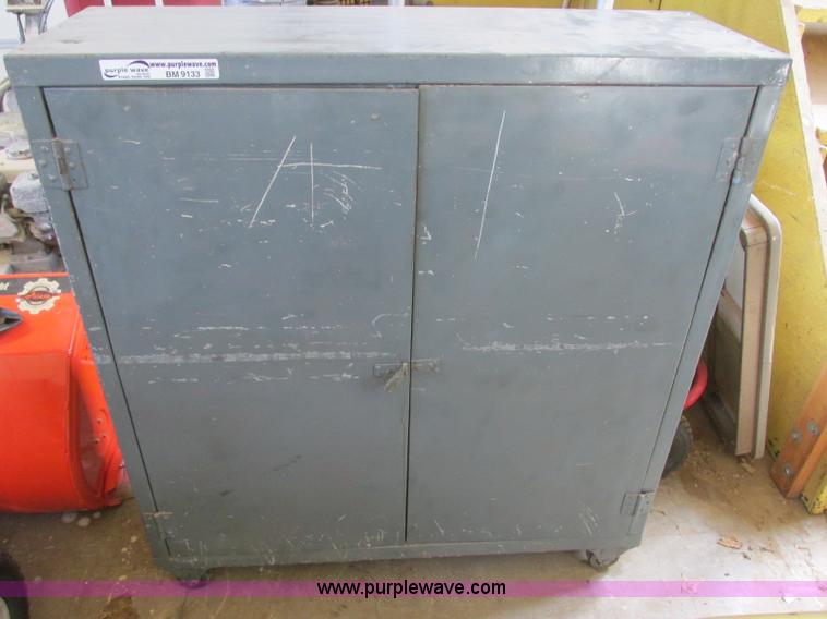 image for item BM9133 Metal cabinet
