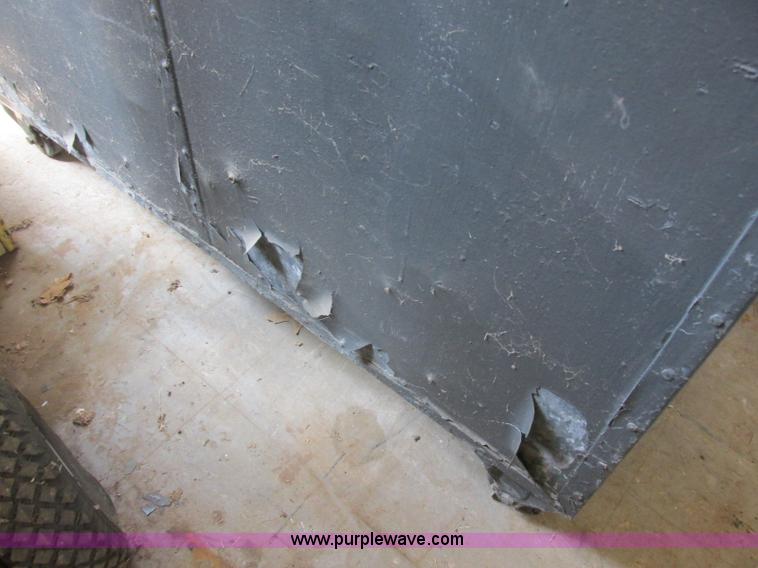 image for item BM9133 Metal cabinet