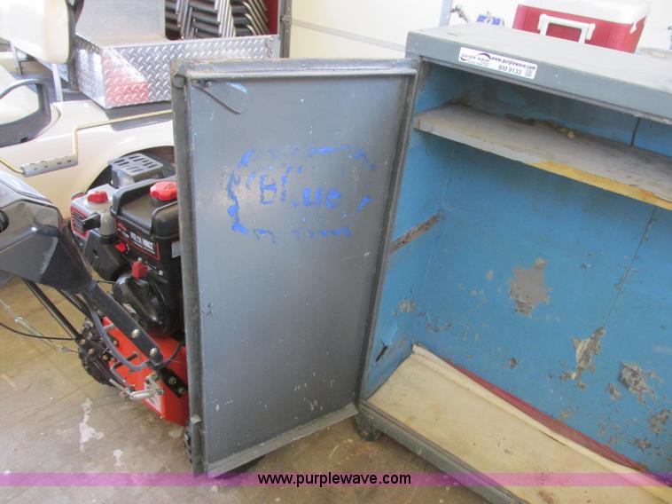 image for item BM9133 Metal cabinet