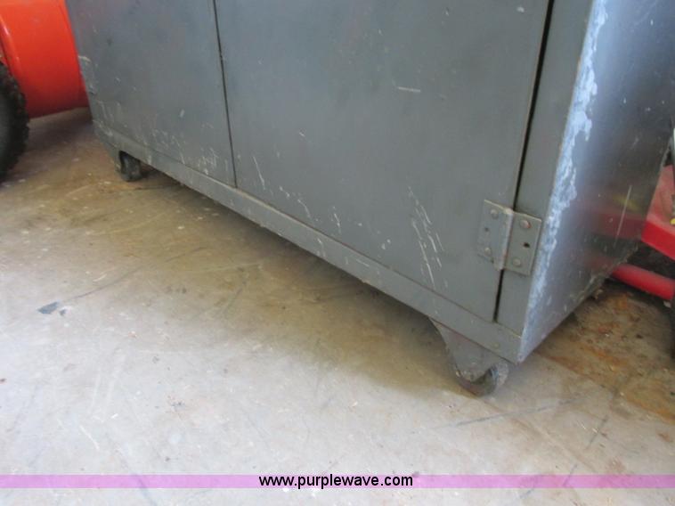 image for item BM9133 Metal cabinet