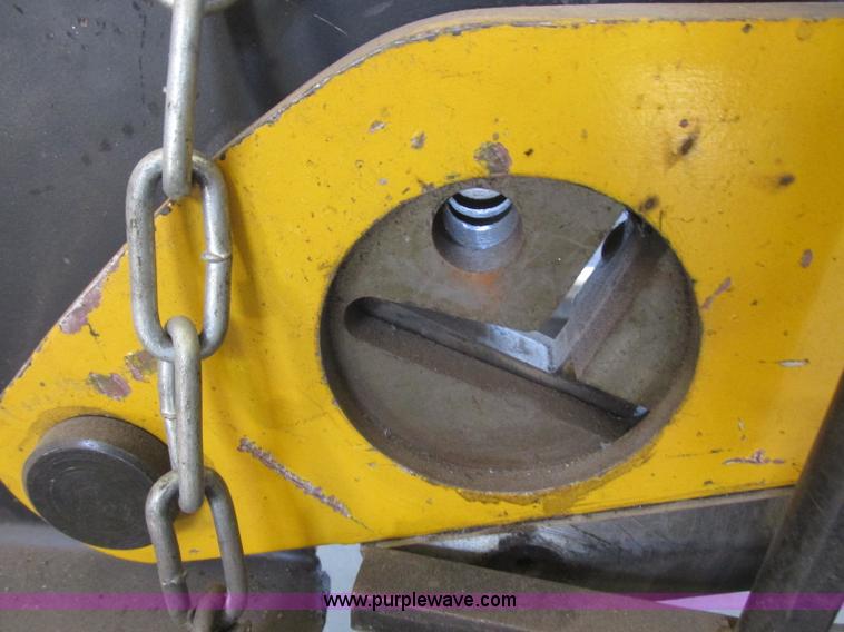 image for item BM9138 TJL plate bar section steel shear