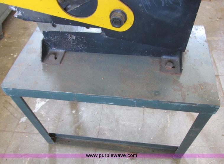 image for item BM9138 TJL plate bar section steel shear