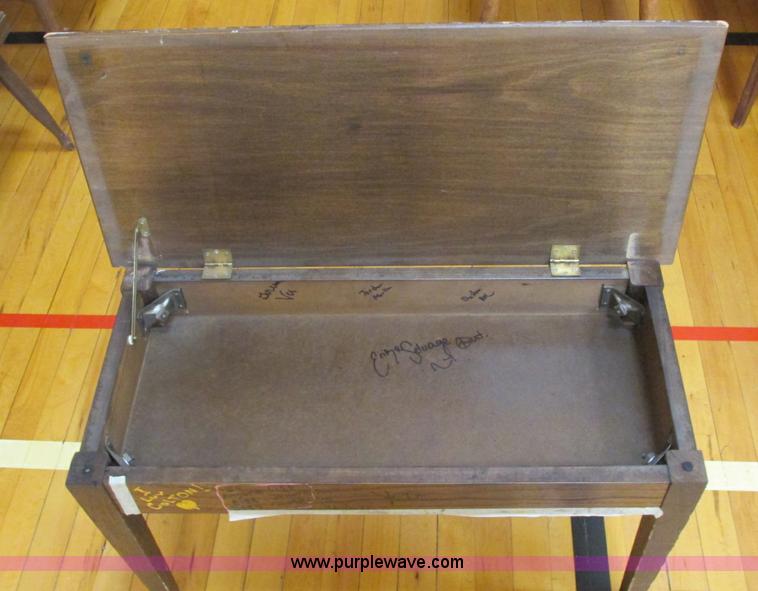 image for item BM9139 Assorted furniture