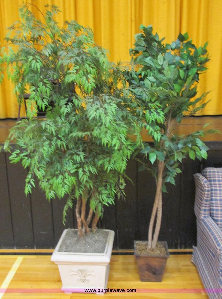 image for item BM9139 Assorted furniture