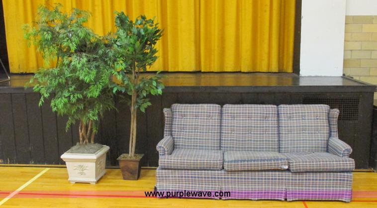 image for item BM9139 Assorted furniture