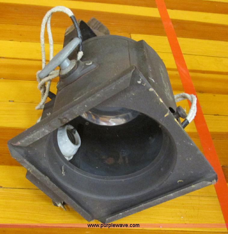 image for item BM9142 (10) assorted stage lights