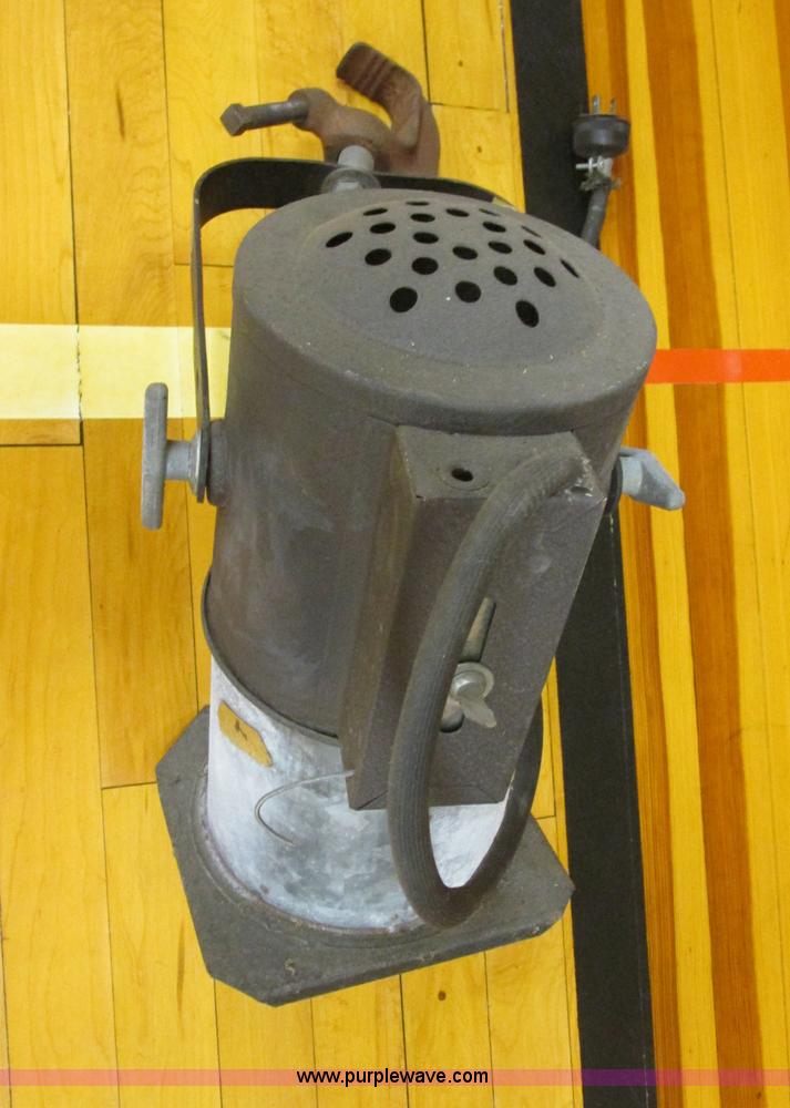 image for item BM9142 (10) assorted stage lights