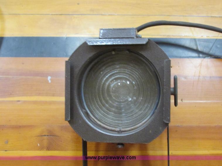 image for item BM9142 (10) assorted stage lights