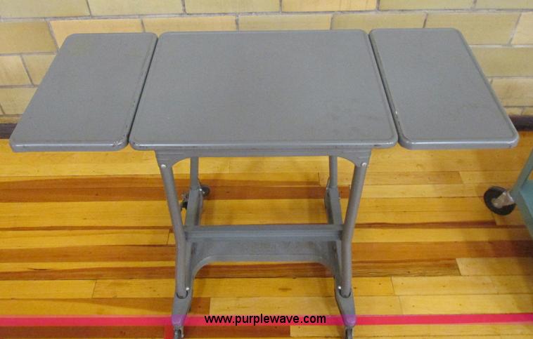 image for item BM9143 (6) assorted media carts