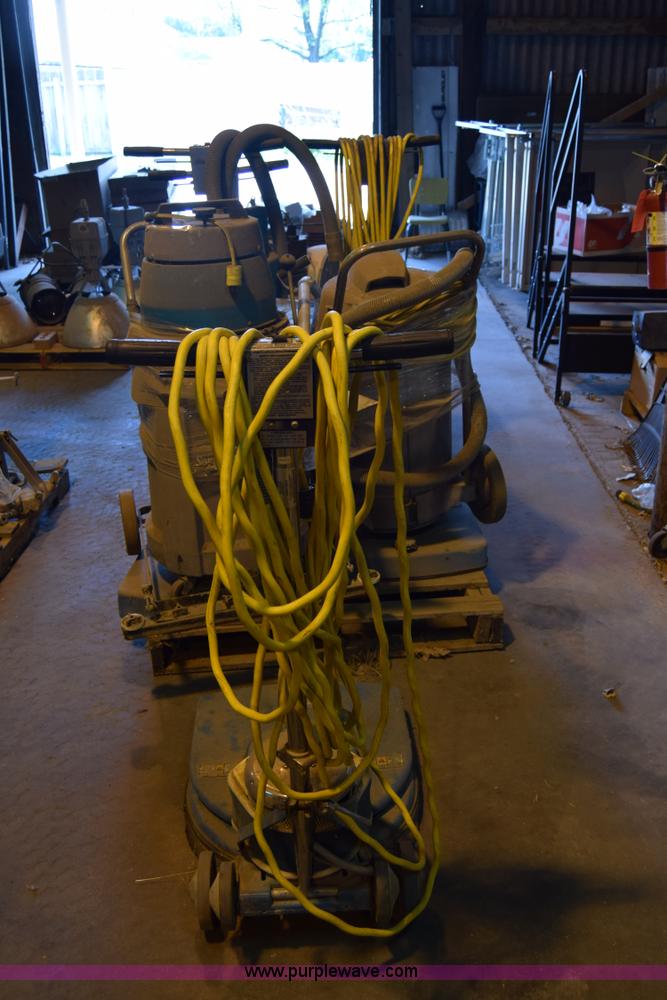 image for item BM9176 Assorted items