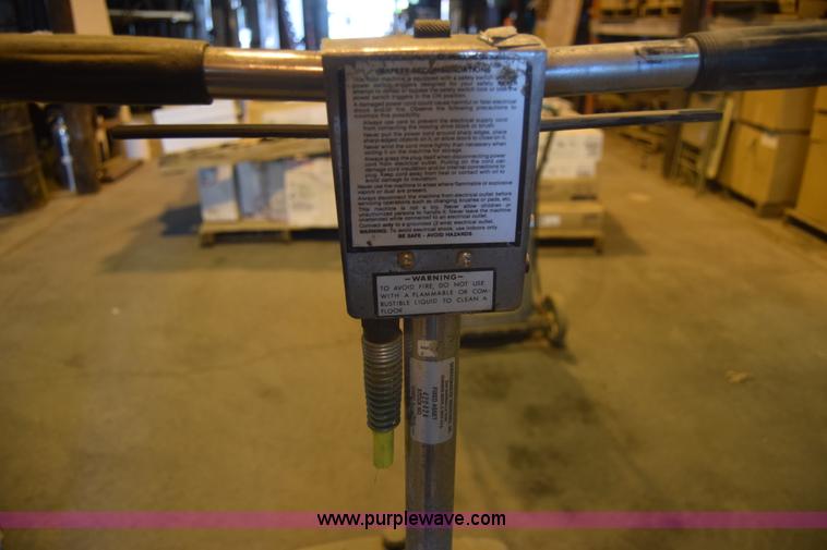 image for item BM9176 Assorted items