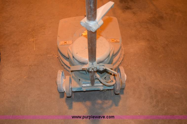 image for item BM9176 Assorted items