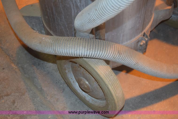 image for item BM9176 Assorted items