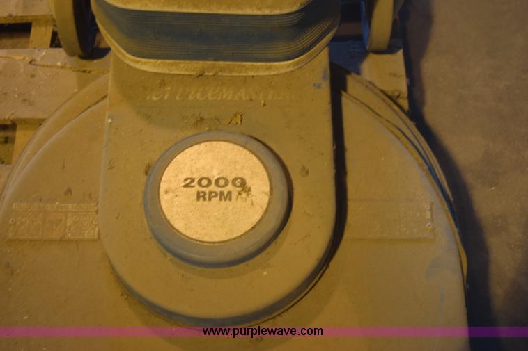 image for item BM9176 Assorted items