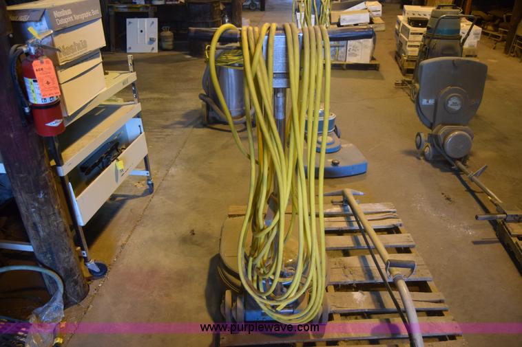 image for item BM9176 Assorted items