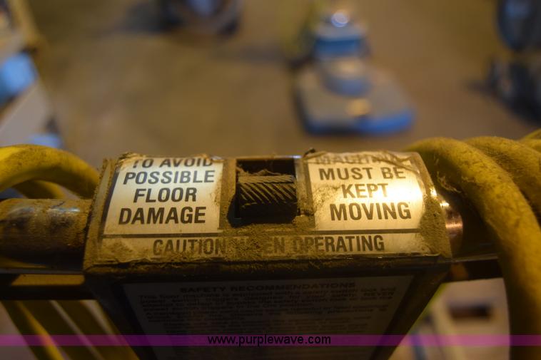 image for item BM9176 Assorted items