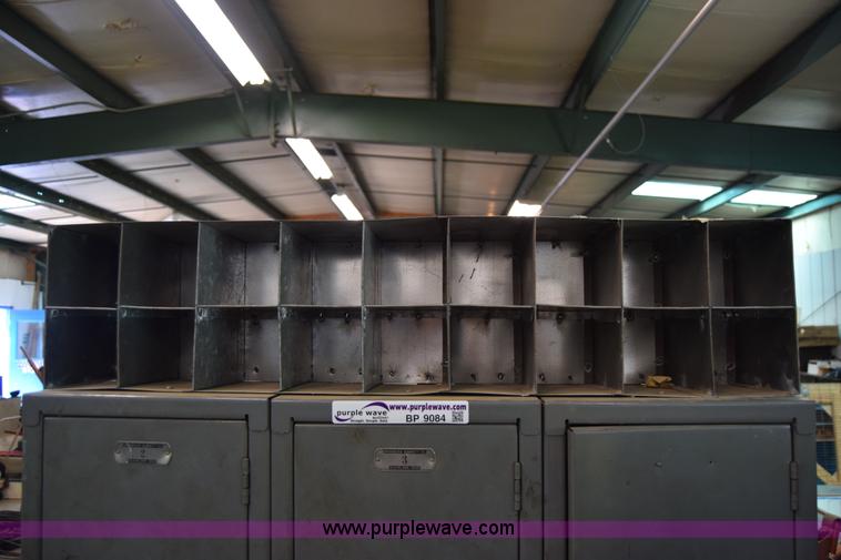 image for item BP9084 (12) foot lockers