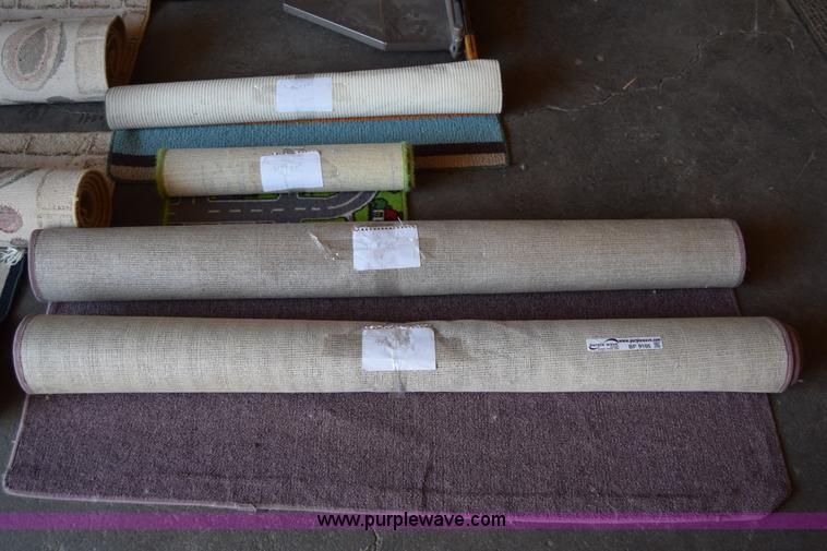 image for item BP9105 (7) assorted area rugs