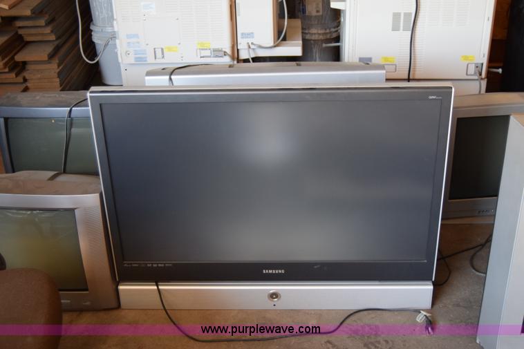 image for item BP9106 Assorted electronics