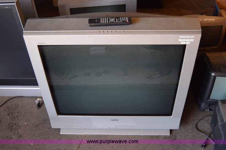 image for item BP9106 Assorted electronics