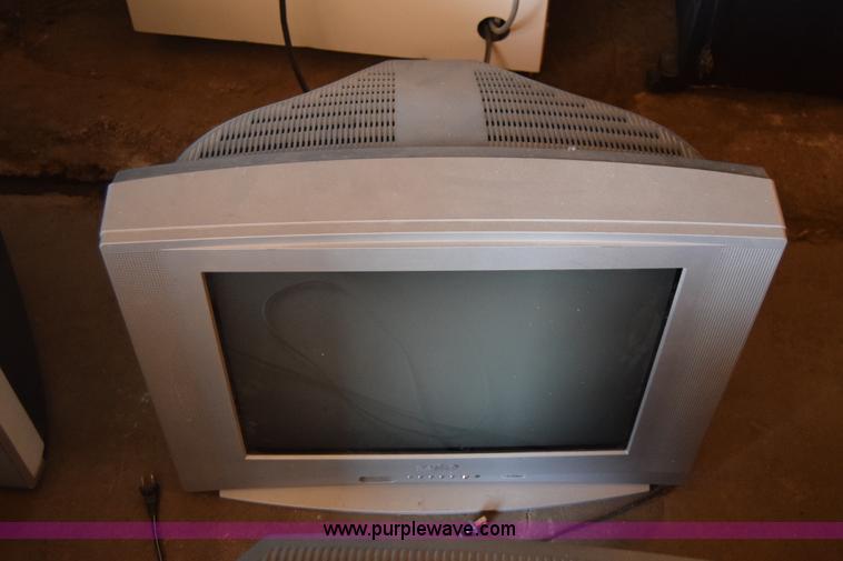 image for item BP9106 Assorted electronics