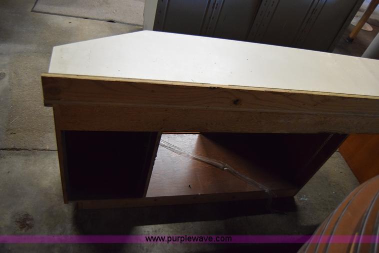 image for item BP9119 (2) cabinets