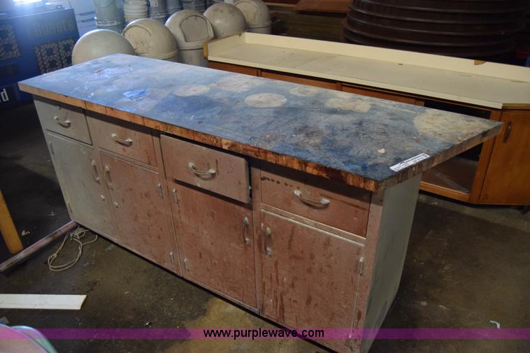 image for item BP9119 (2) cabinets