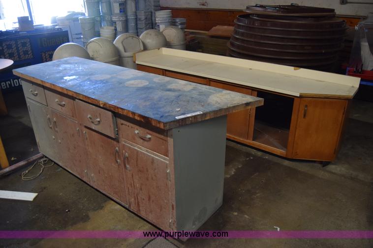 image for item BP9119 (2) cabinets