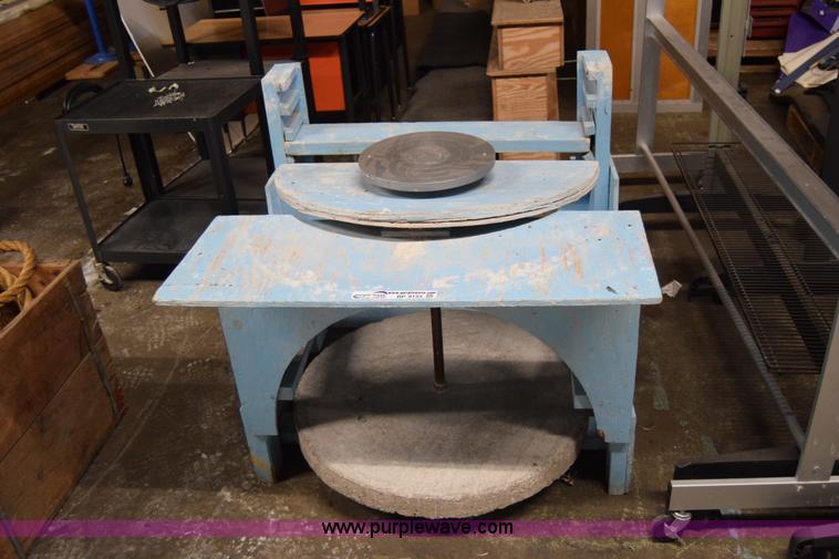 image for item BP9133 Pottery wheel