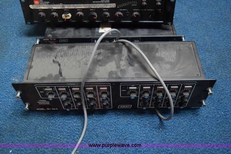 image for item BP9139 Assorted electronics