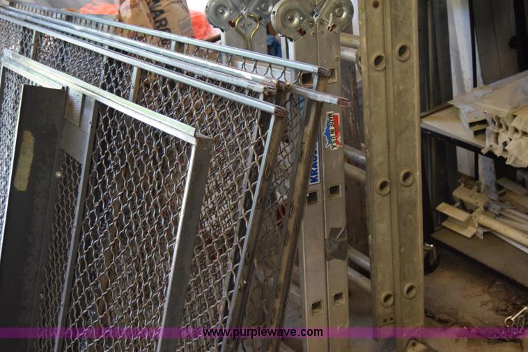 image for item BP9165 Wire cage wall