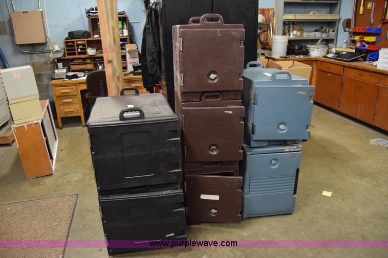 image for item BP9167 (7) Cambro insulated pan carriers