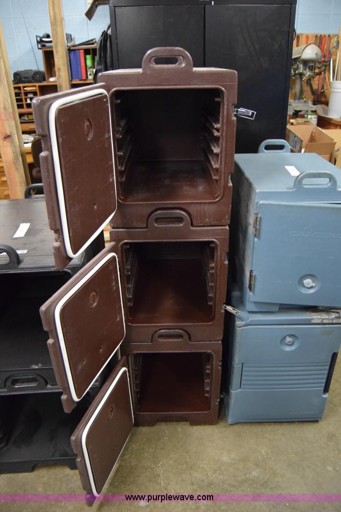 image for item BP9167 (7) Cambro insulated pan carriers