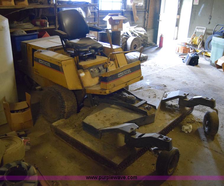 image for item E6473 Hustler Excel 923292 ZTR lawn mower