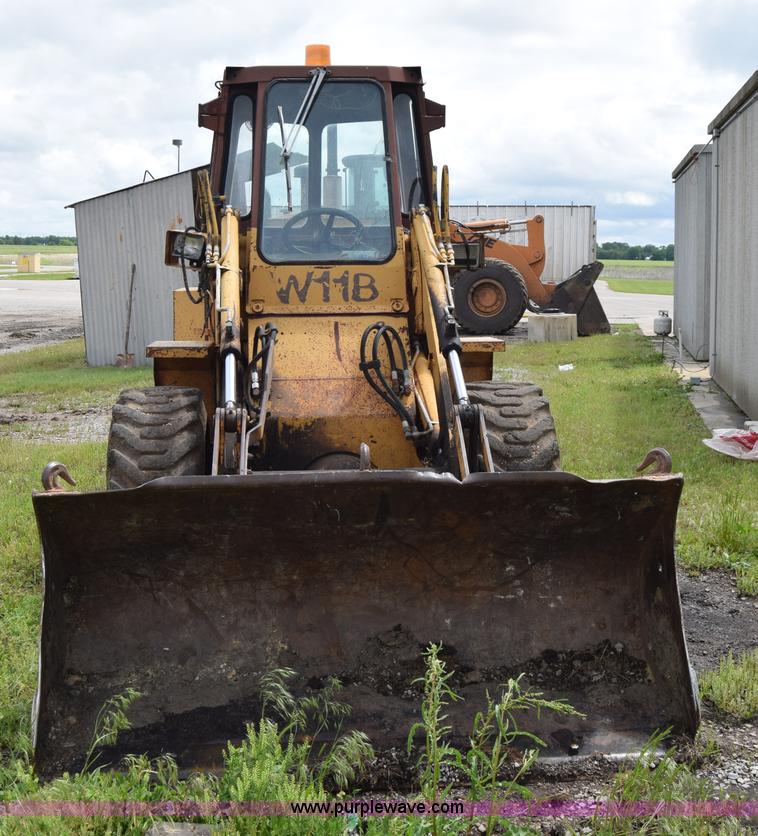 image for item E6474 1989 Case W11B wheel loader