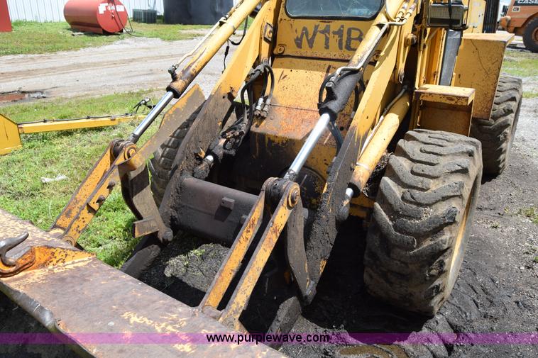 image for item E6474 1989 Case W11B wheel loader
