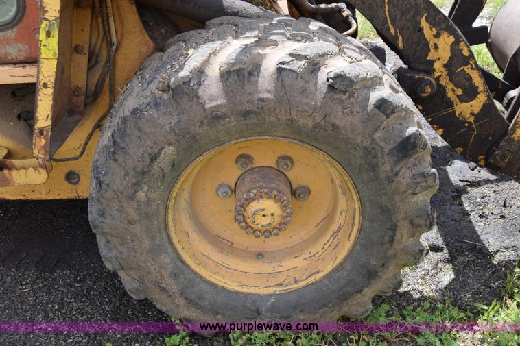 image for item E6474 1989 Case W11B wheel loader