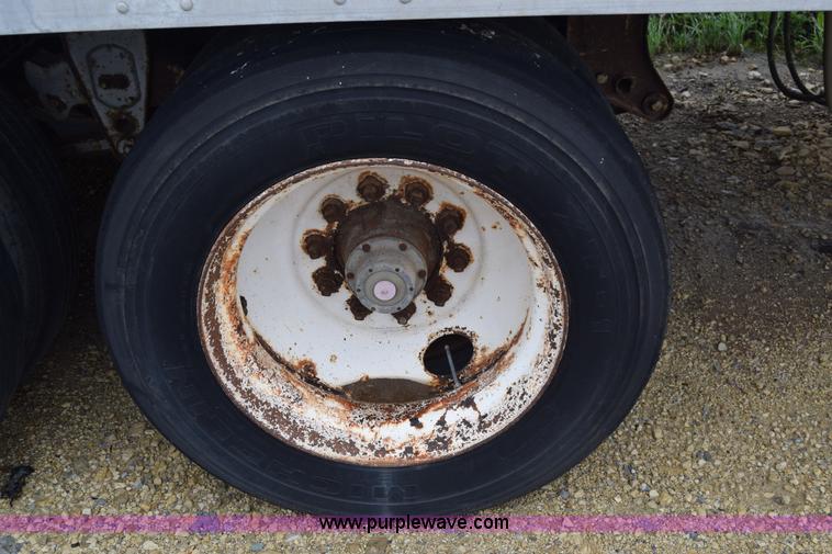 image for item E6475 1987 Great Dane 7311TJW48 dry van trailer