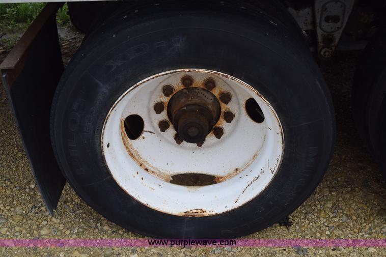 image for item E6475 1987 Great Dane 7311TJW48 dry van trailer