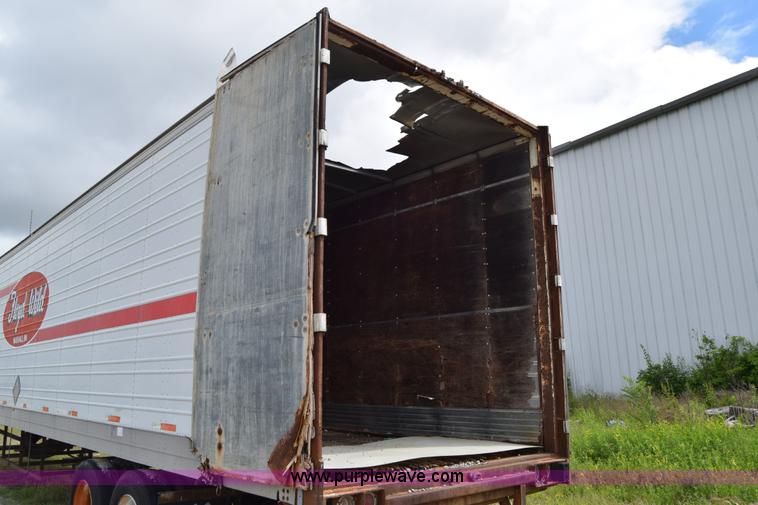 image for item E6477 1986 Great Dane 7311TJW48 dry van trailer