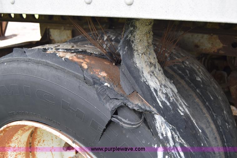 image for item E6477 1986 Great Dane 7311TJW48 dry van trailer