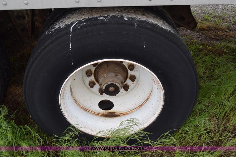 image for item E6477 1986 Great Dane 7311TJW48 dry van trailer