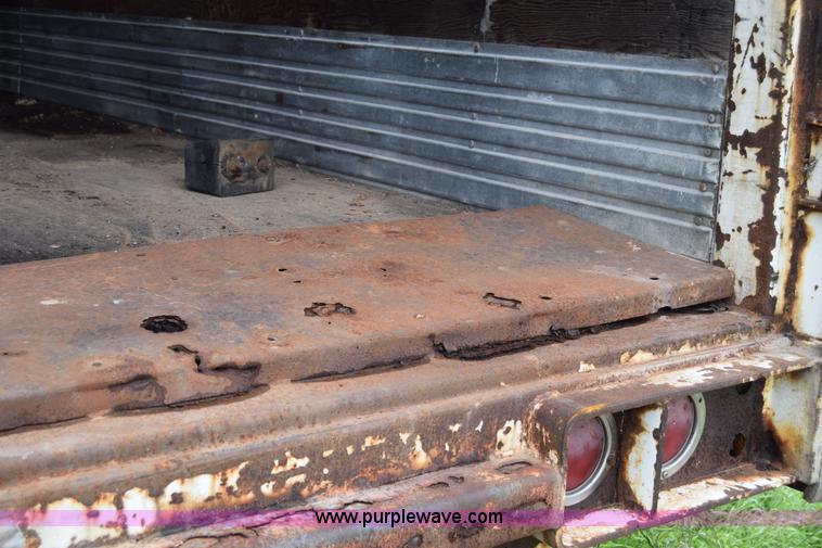 image for item E6478 1987 Great Dane 7311TJW48 dry van trailer