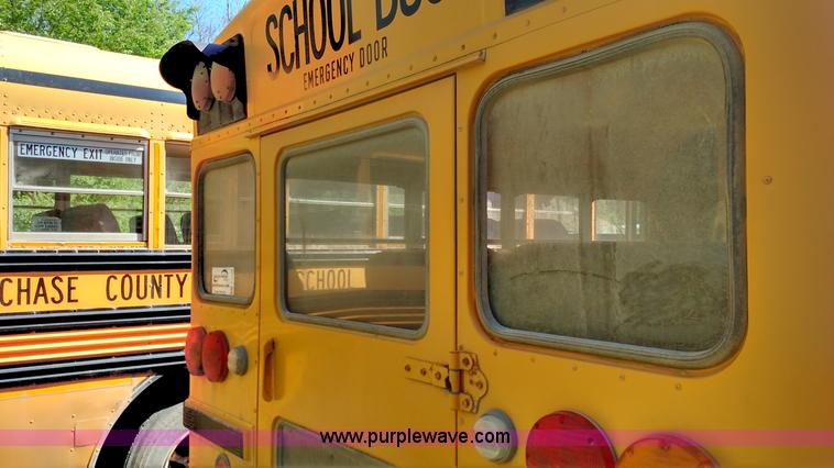 image for item F7746 1990 GMC Vandura G3500 bus