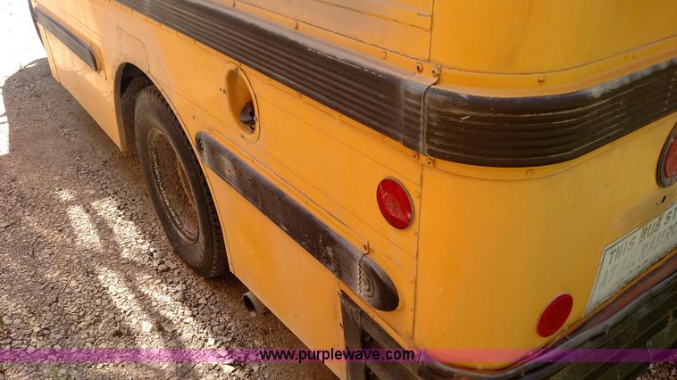 image for item F7746 1990 GMC Vandura G3500 bus