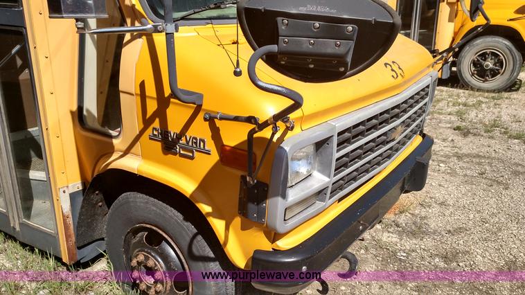 image for item F7747 1995 Chevrolet G30 bus