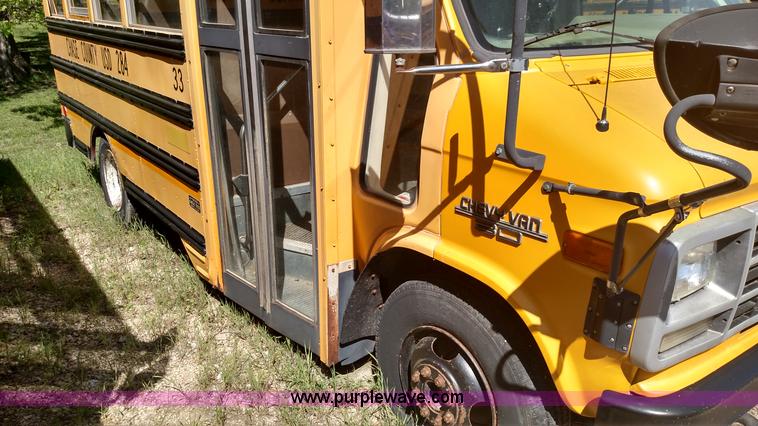 image for item F7747 1995 Chevrolet G30 bus